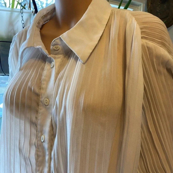 VTG Essence Mesh Pleated White Slip Button Down Shirt Women Size 3X/26 Fairy - Picture 7 of 7